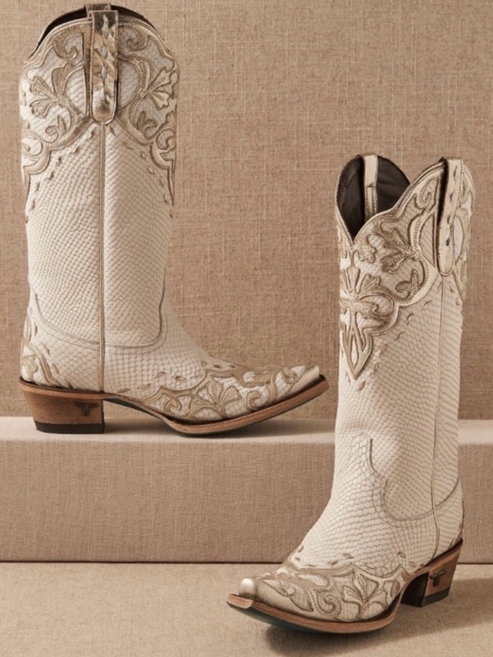 Lane Boots Cream Champagne Metallic Size 8.5 New In Original Box